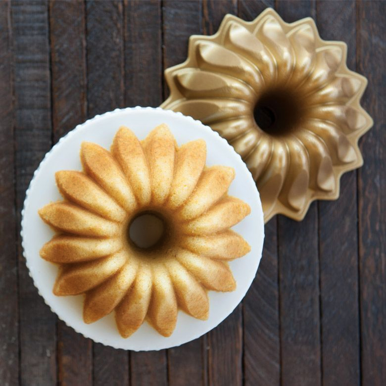 Nordic Ware Muffinform "Lotus" Blume | MEINCUPCAKE Shop