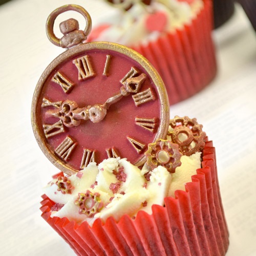 Katy Sue Designs Silikon-Fondantform "Antike Uhren" für Cupcakes und  Tortendeko | MEINCUPCAKE Shop