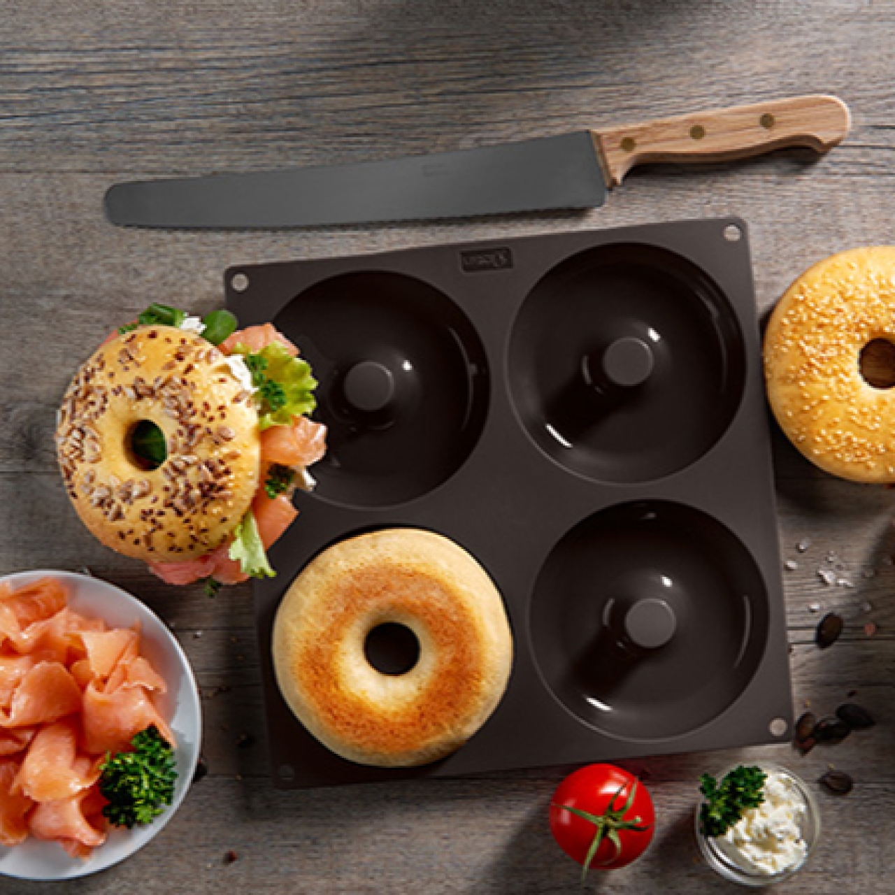 Donuts- und Bagel Silikon Backform, 26 x 26 cm | MEINCUPCAKE Shop